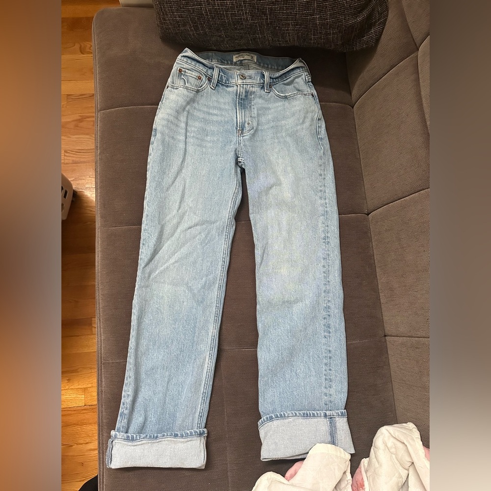Abercrombie and fitch folded jeans